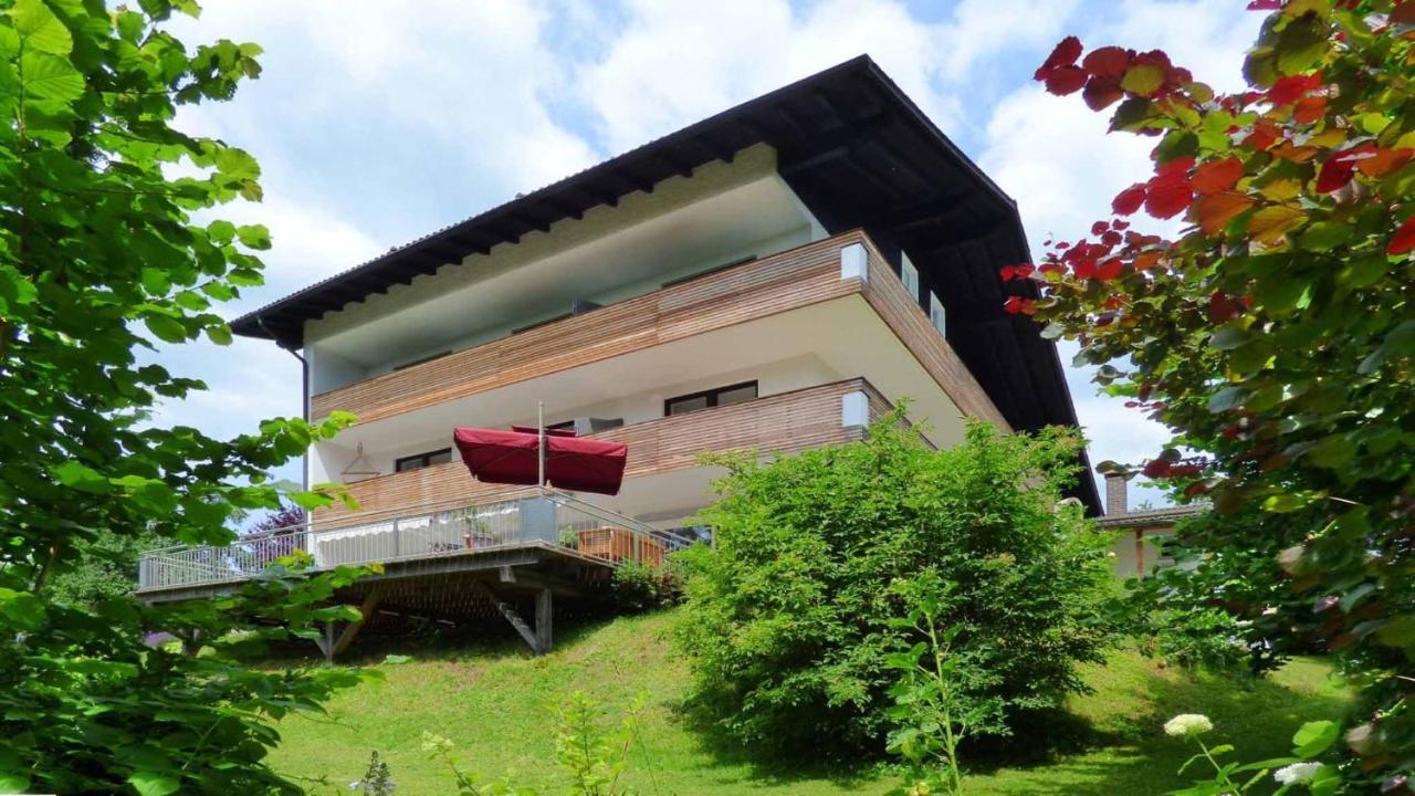 Haus Der 5 Kontinente Apartment Böbrach Exterior foto